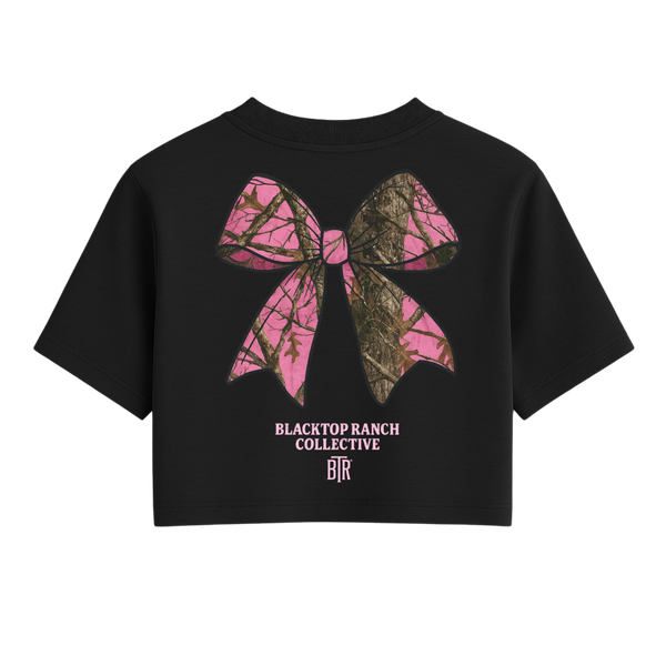 Hot Girls Hunt One Size Crop Tee