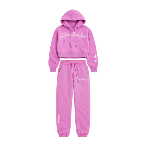 'Bad n Boutta Bag' Script Crop Sweatsuit